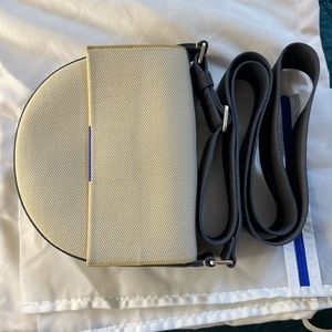 Rothy’s saddlebag - Ivory/Navy